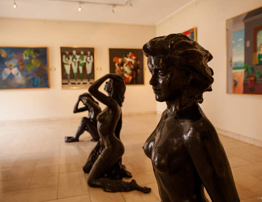 פסלים במוזיאון ראלי בסנטיאגו צ'ילה